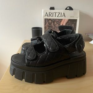 Chunky Quilted Platform Sandals-  6 - Nastygal